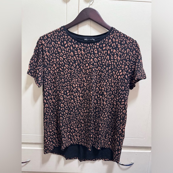 Zara Leopard Print T-Shirt - Picture 1 of 3
